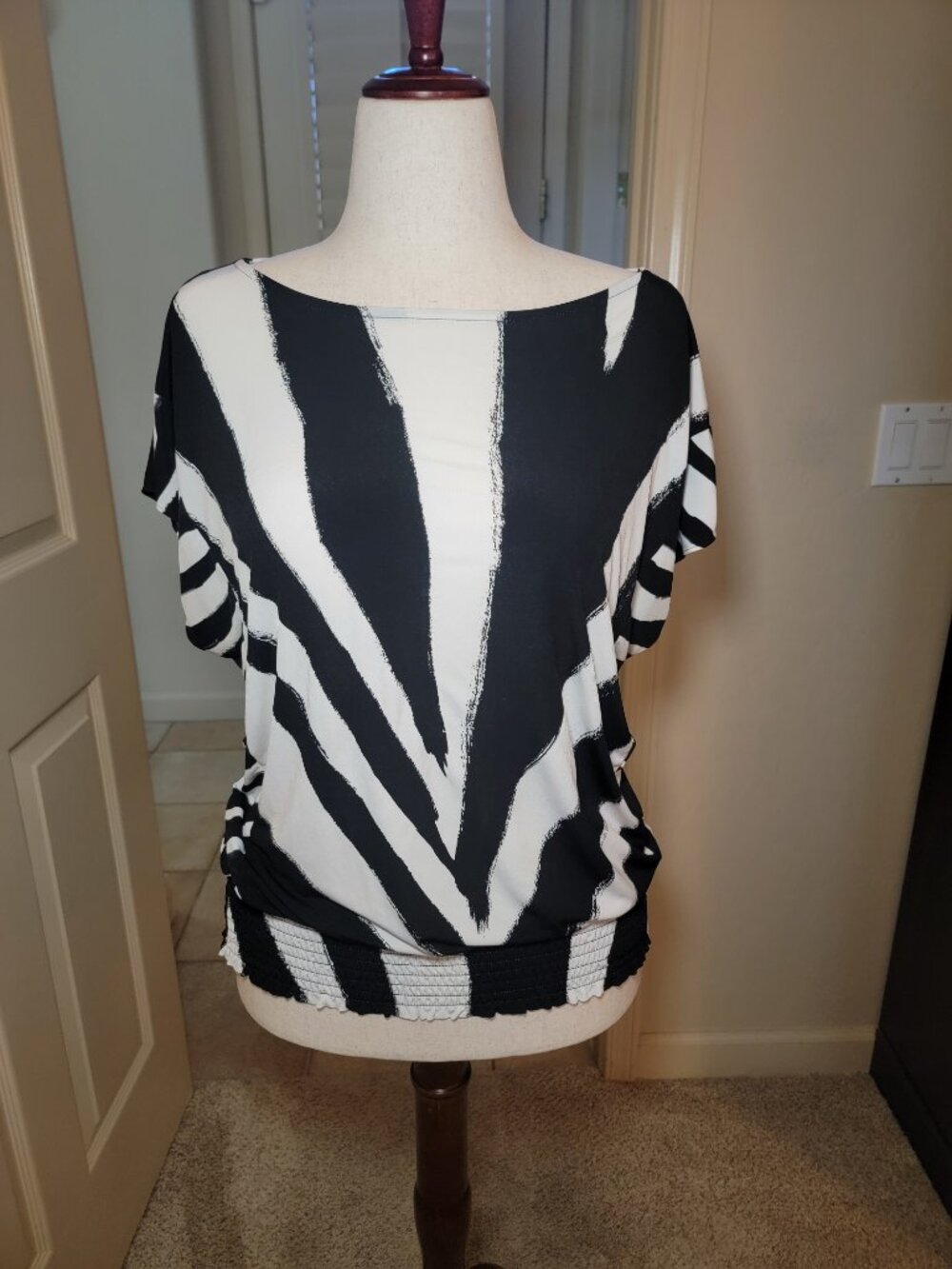 🖤 Alfani Zebra Print Smocked Waist Blouse Black & White size XL